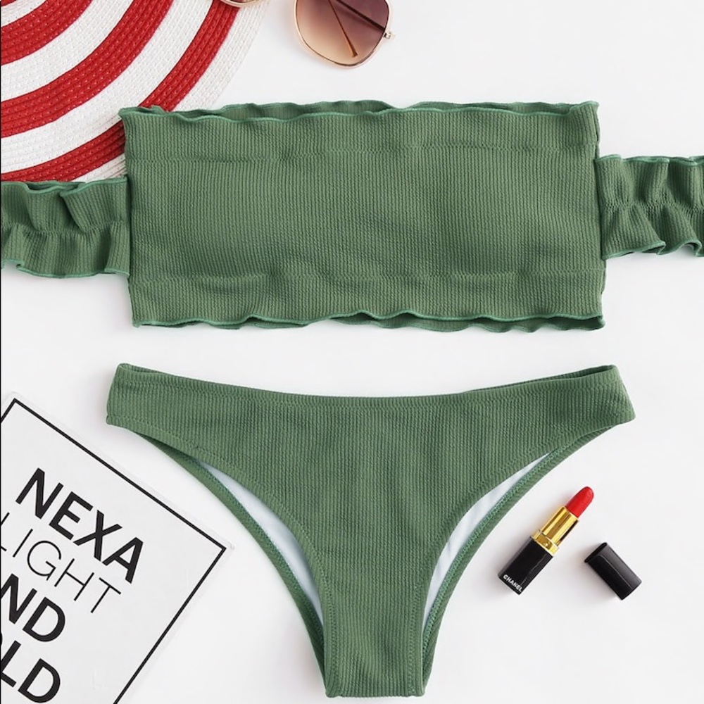 Off the Shoulder Green Bikini Set